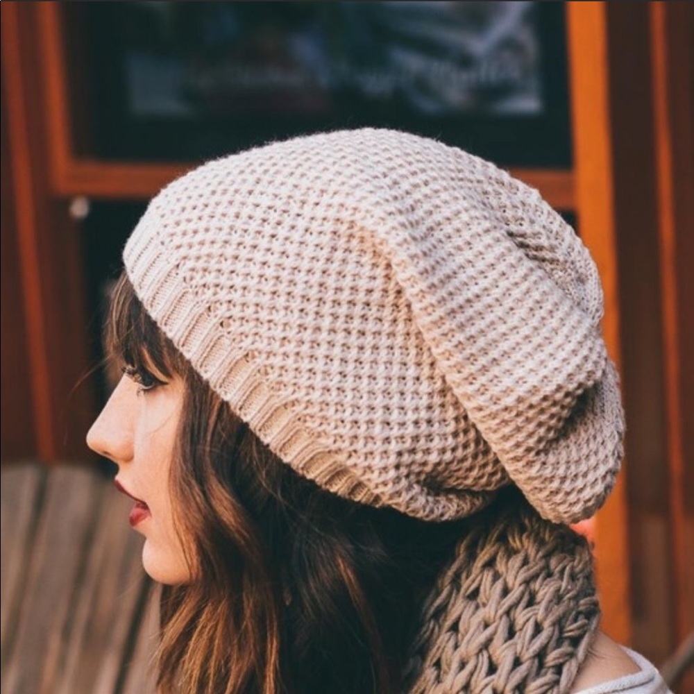 Knit slouchy beanie hat - Picture 6 of 7